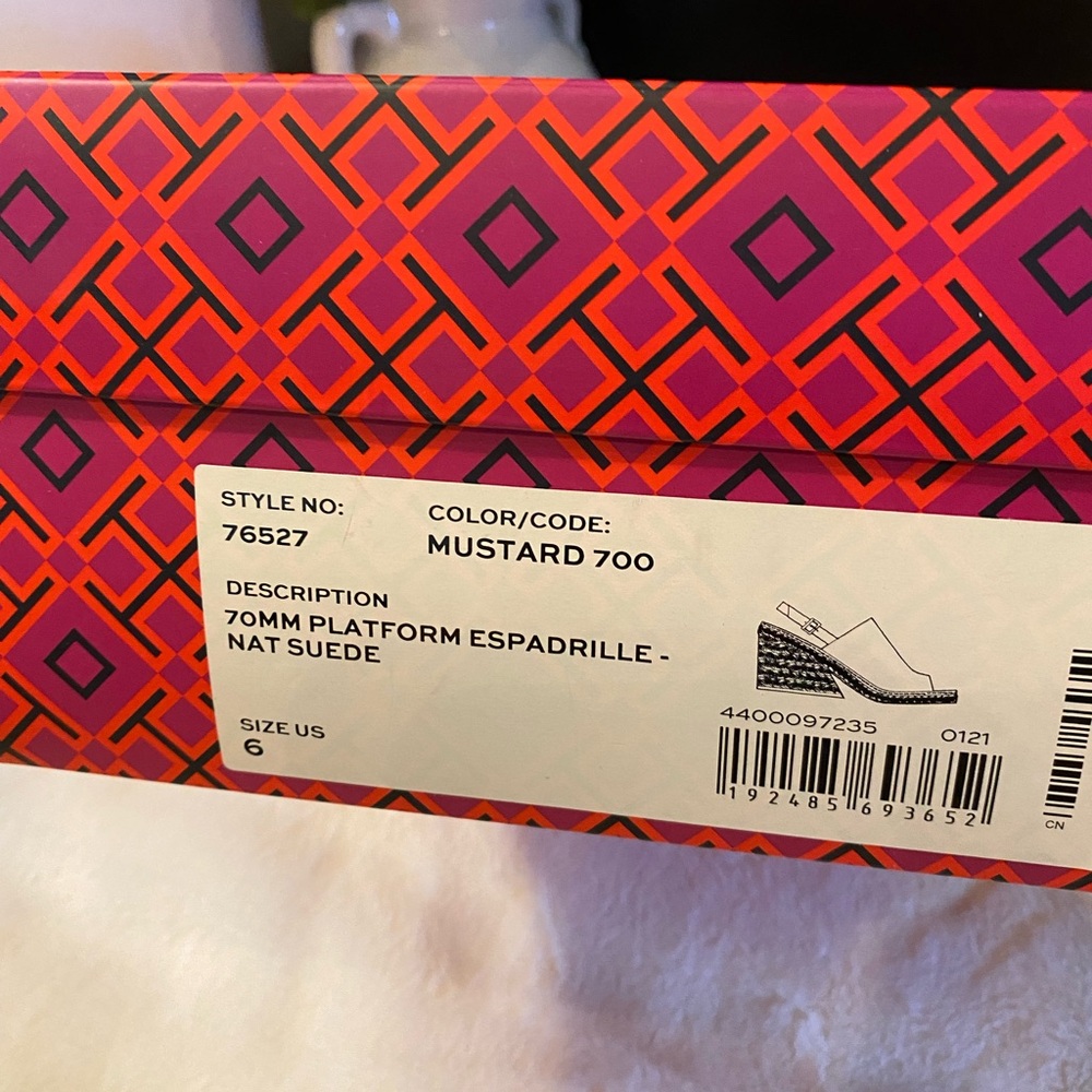 Tory Burch Espadrille Nat Suede - Picture 9 of 9